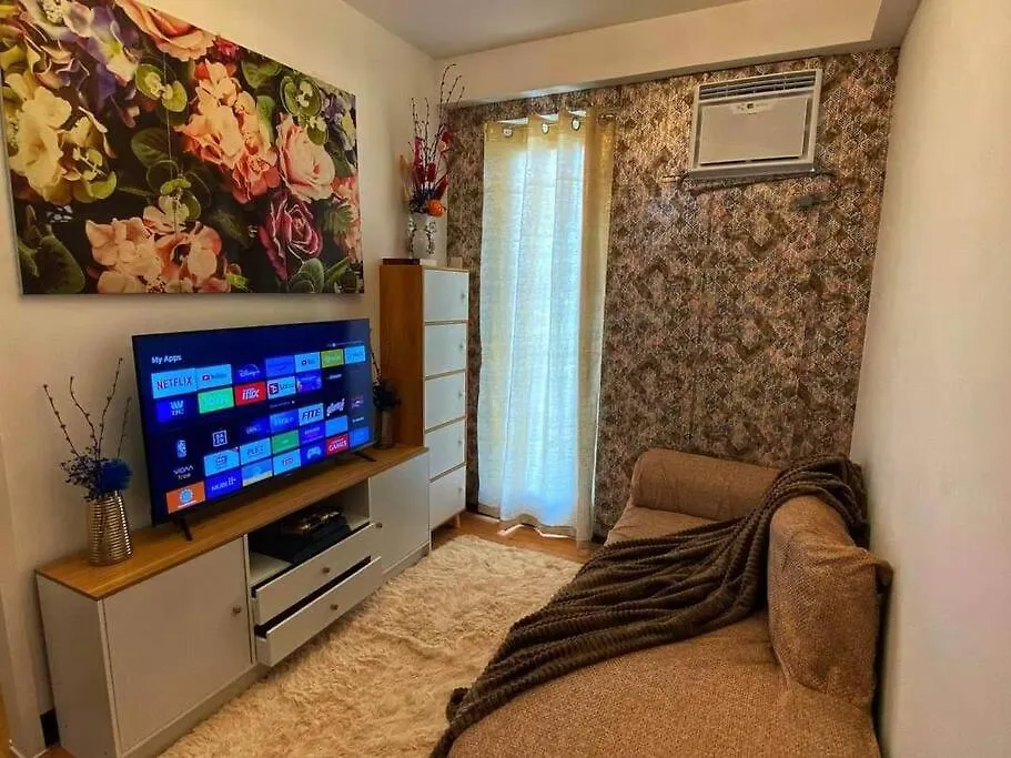 Cozy Condo With Swimming Pool, Wifi & Netflix Good For 4Pax Davao